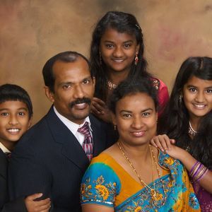 Meet your Posher, Sibichan